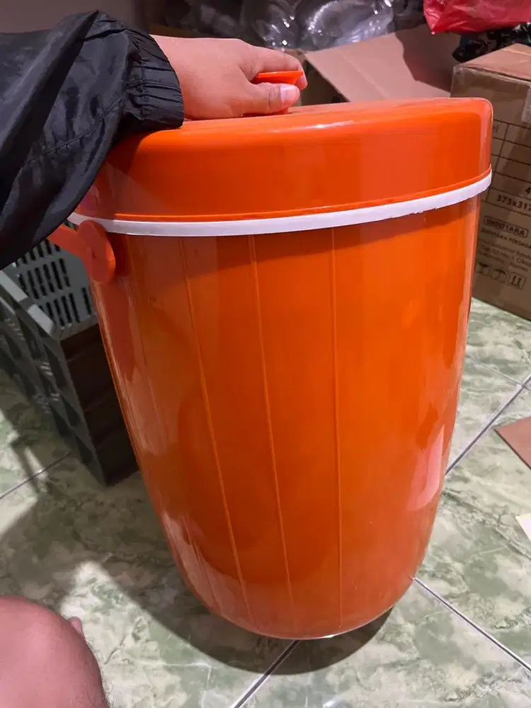 Termos Es 30L LIKE NEW