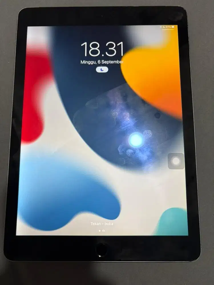 Dijual iPad air 2 Bekas Wifi Celullar 64GB