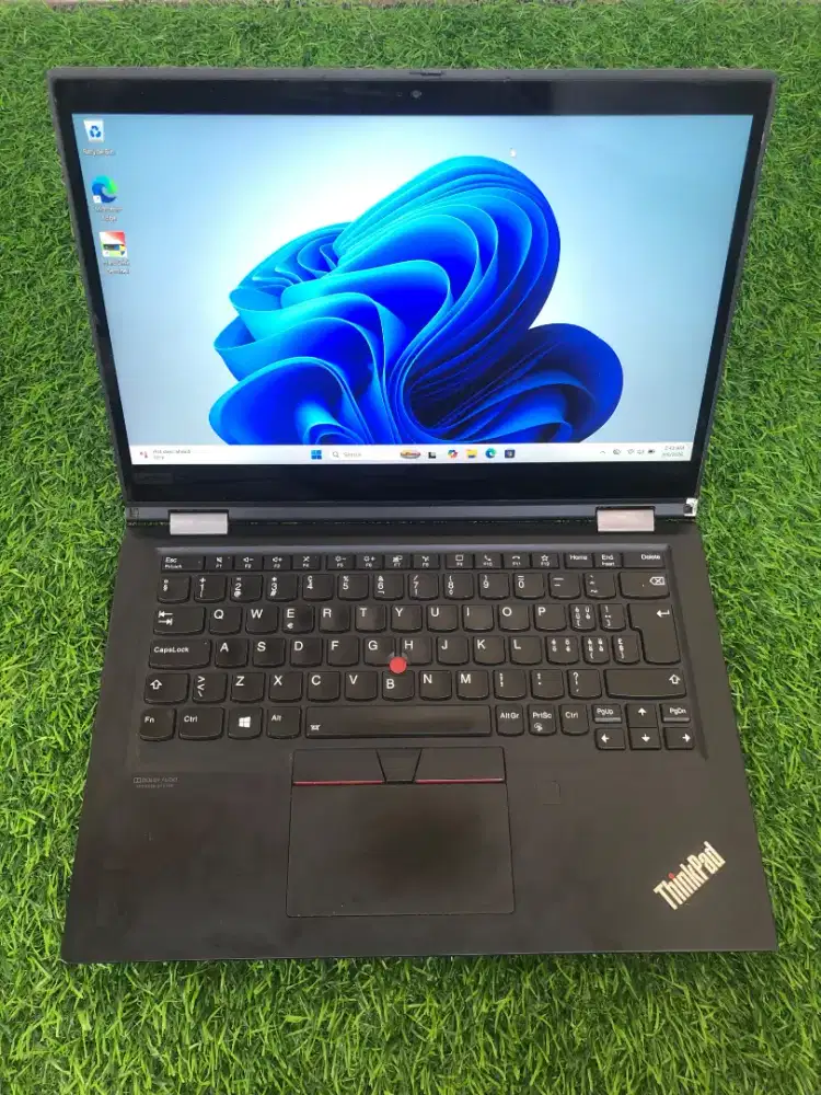 Lenovo Thinkpad X13 yoga |

Processor. Intel core i5 -10310U