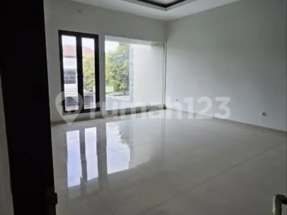 Rumah Bagus Kosongan Siap Huni di Batununggal