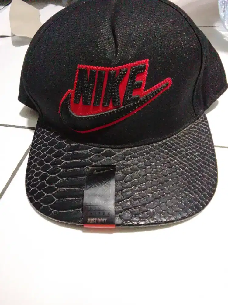 Nike all size,kondisi baru,jual 300k