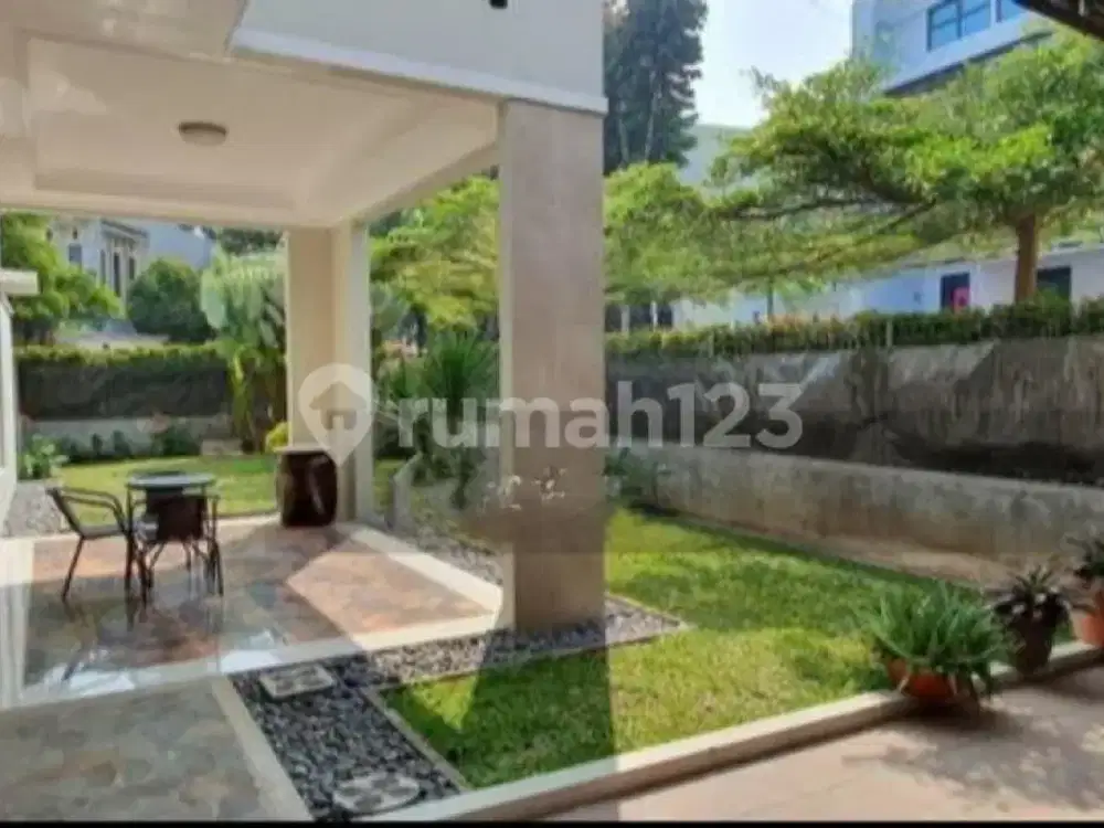 Rumah Asri Luas Depan Belakang Ada Taman Nya