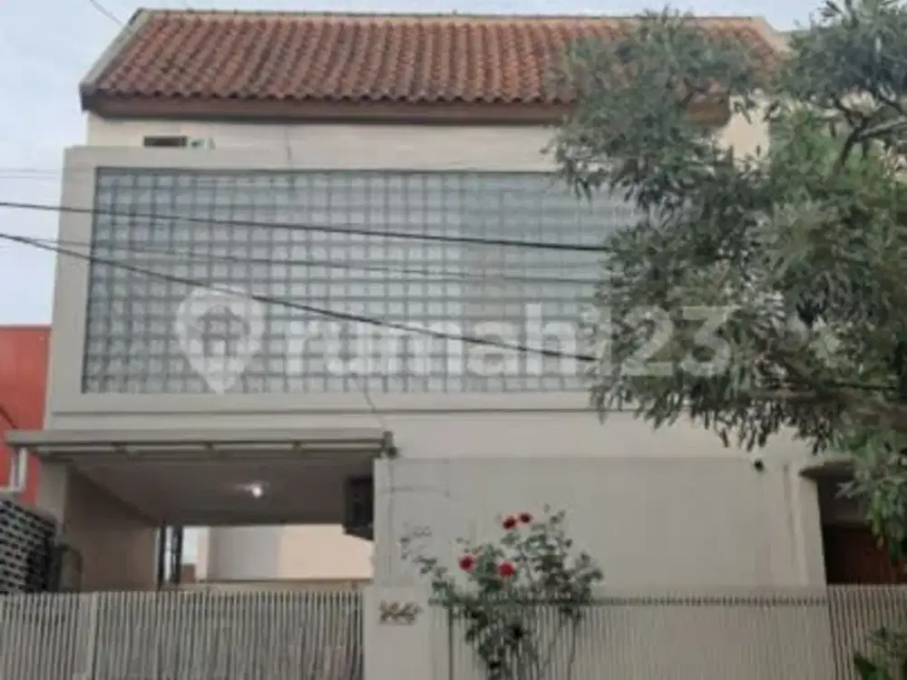 Rumah Bagus Siap Huni Minimalis Modern di Sarijadi Bandung