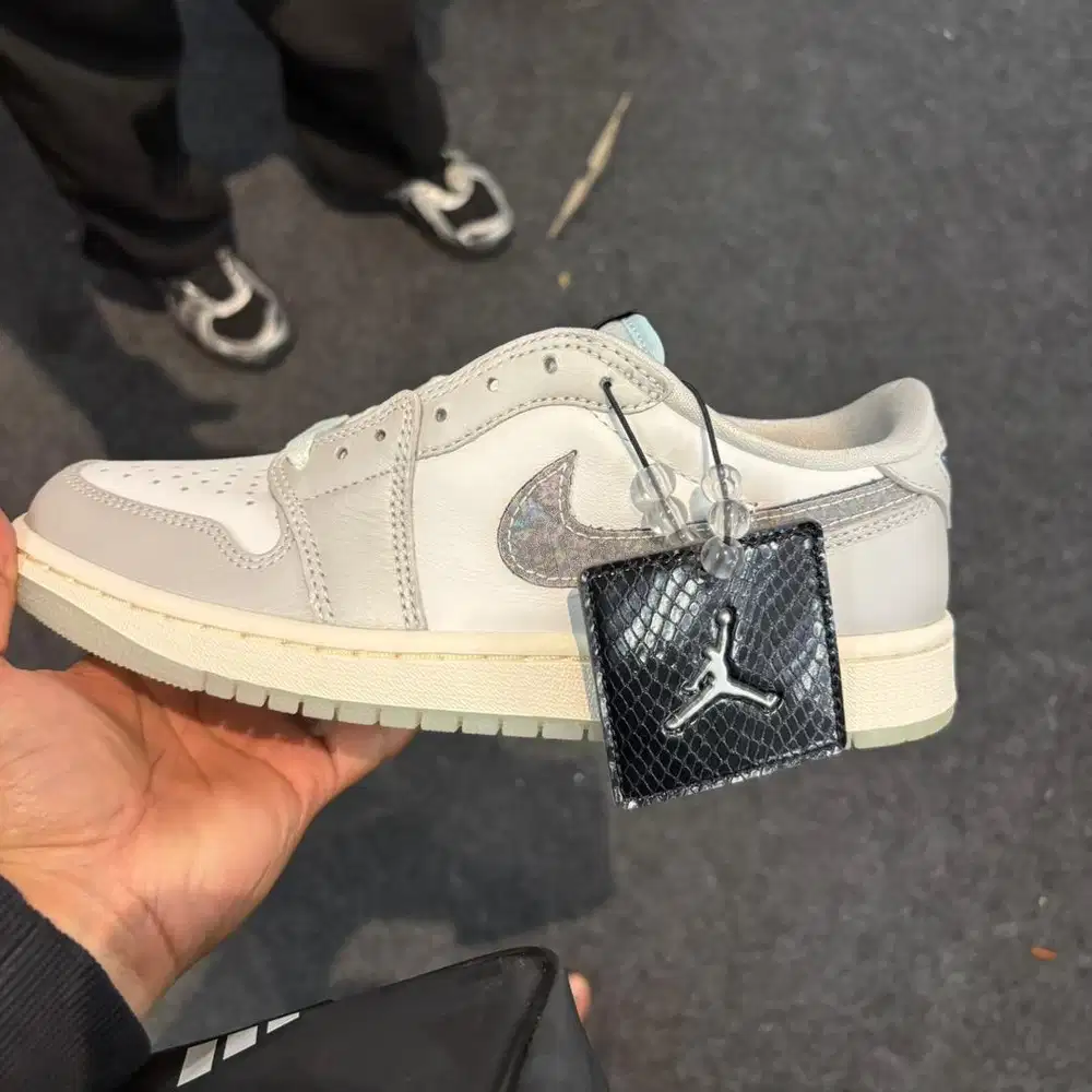 Air Jordan 1 Retro Low OG Cny