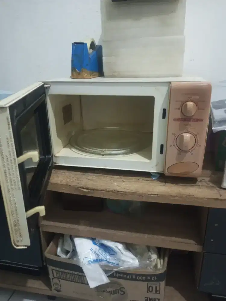 Di jual microweve merk sharp