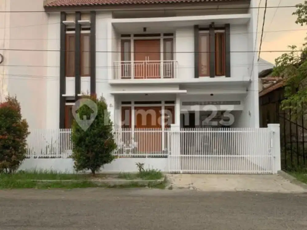 Rumah Bagus Siap Huni Leluasa di Turangga Bandung