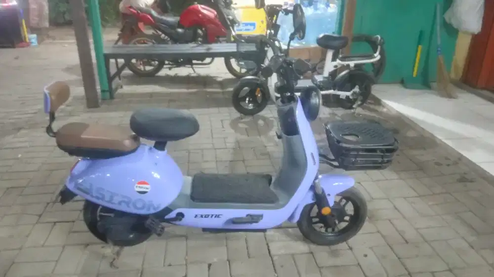 Di nual sepeda listrik normal lengkap tinggal pake