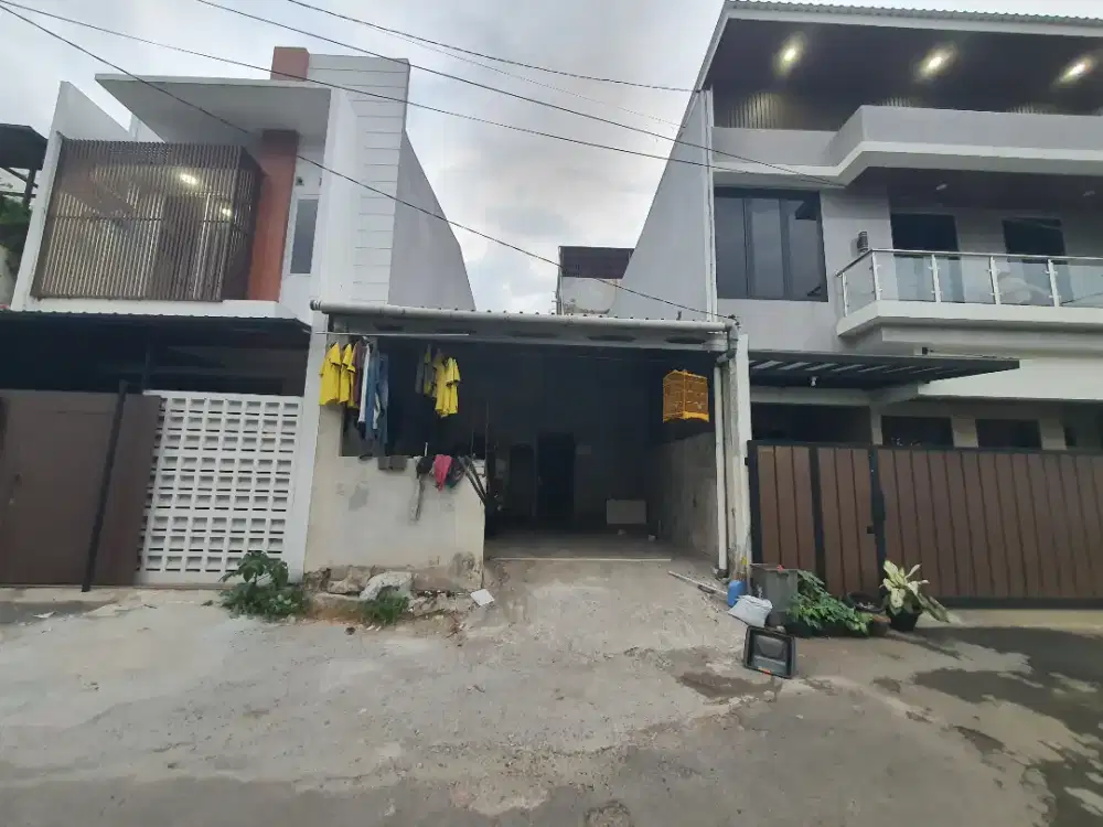 Di jual rumah strategis