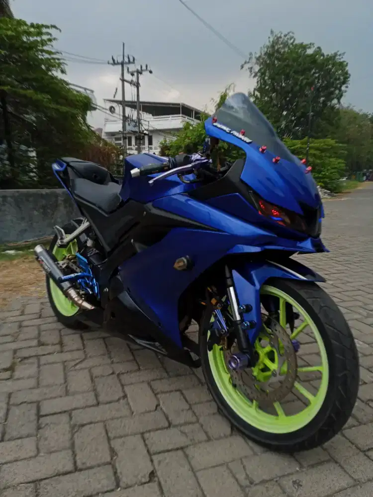 Yamaha R15 v3 2017