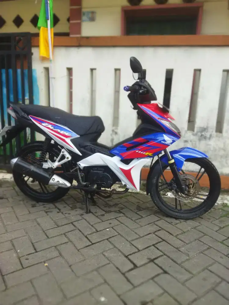 Blade 110 karbu pajak on panjang