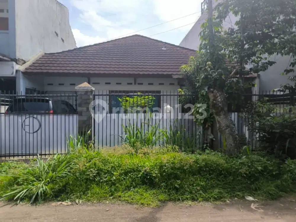Rumah Lama Diturangga Rajamantri Jalan Luas