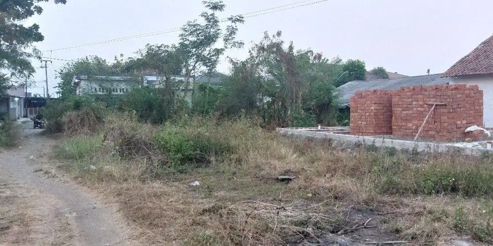 Dijual Tanah Lokasi Super Strategis di Megu Cilik Cirebon Jawa Barat