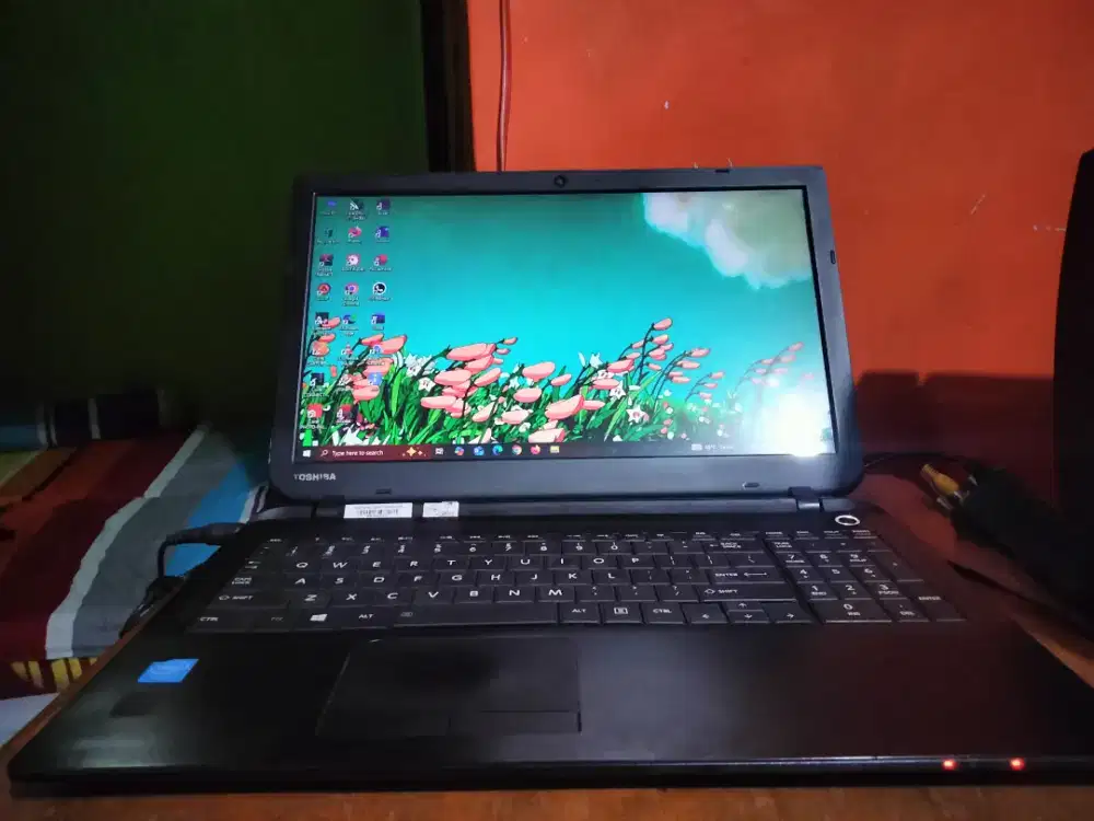 Dijual laptop Toshiba