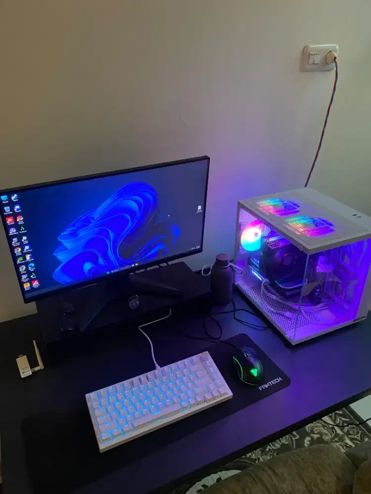 PC GAMING FULLSET RYZEN 5 5600 RTX 4060 8GB + MONITOR MSI 240HZ