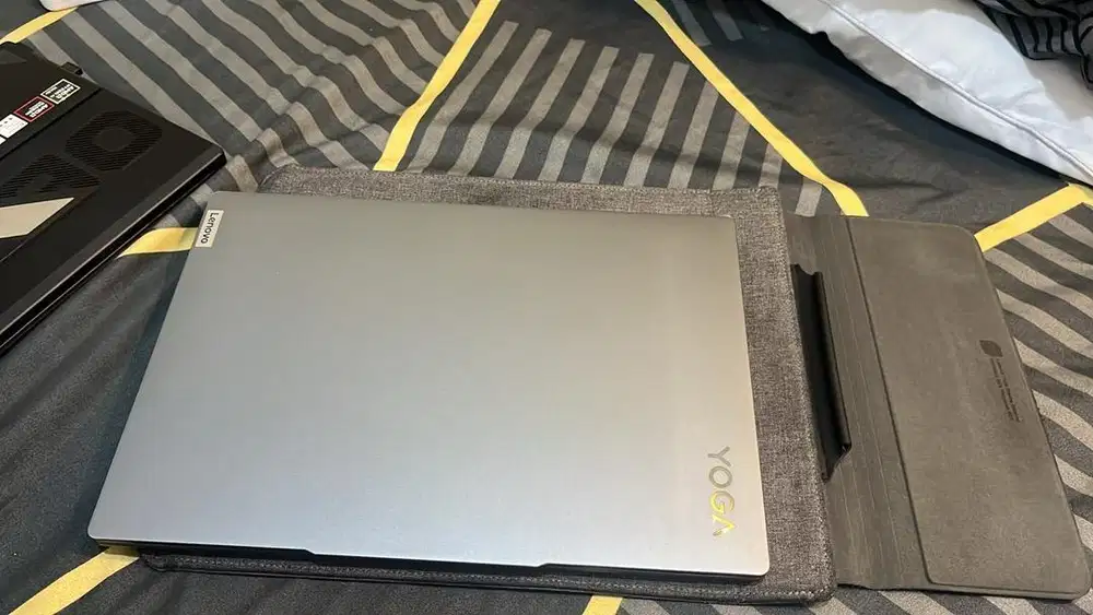 LENOVO YOGA PRO 7i | ULTRA 7 | RTX 4050
