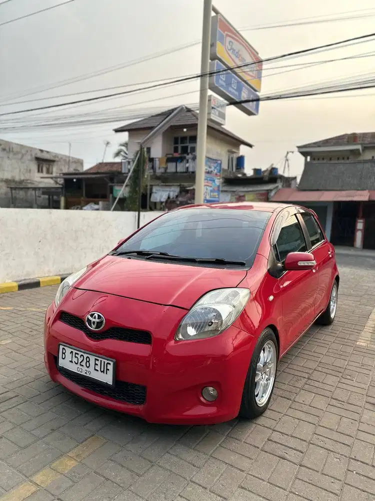 Toyota Yaris 2012 J At
