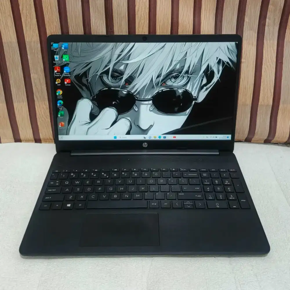 HP 15s slim FHD AMD-3020e Ram4GB DDR.4/ssd256GB like new