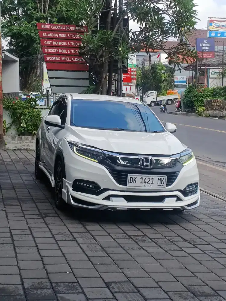 HONDA HR-V SE FACELIFT FULL VARIASI GANTENG ASLI BALI