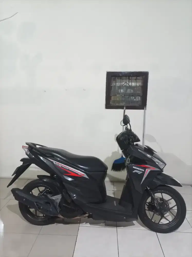 Vario LED old 2016 hitam