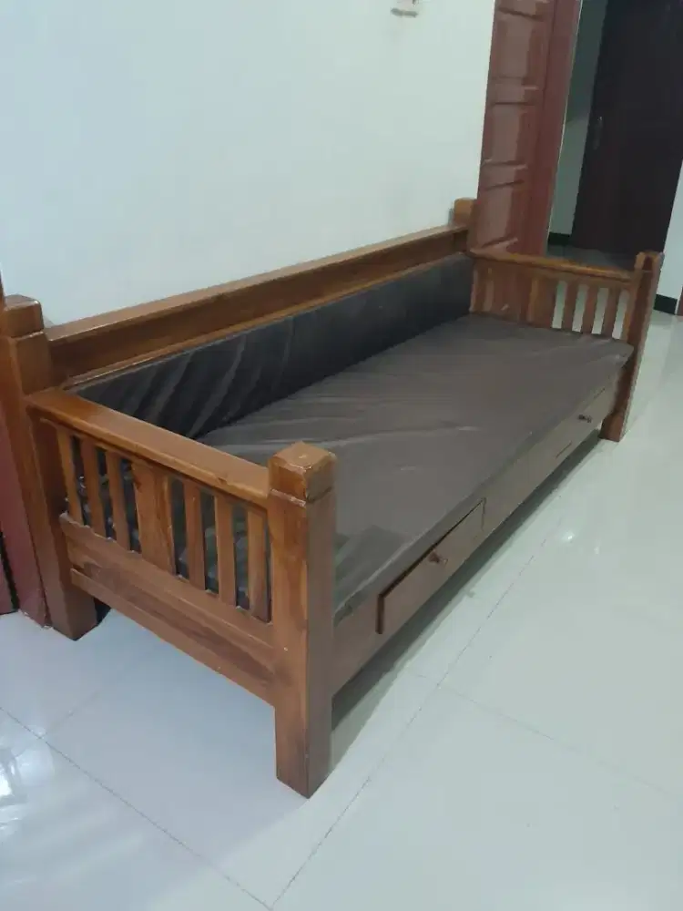 Sopa kayu jati ukuran L80 x P200cm