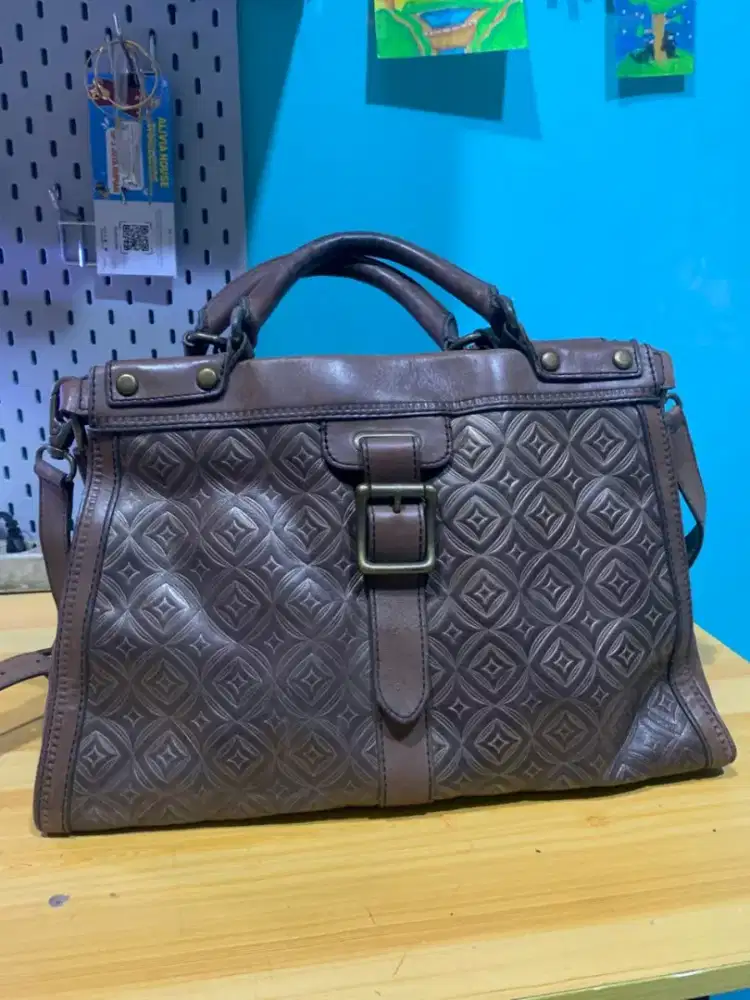 Tas fossil original