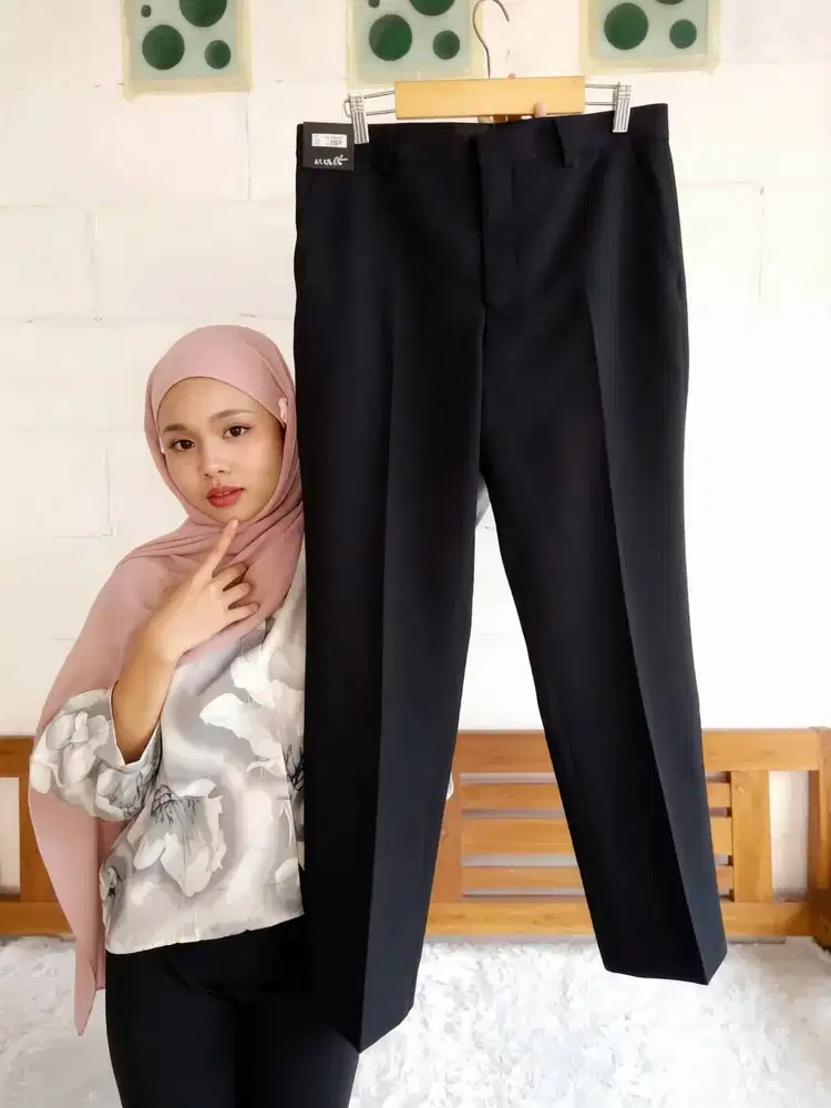 Celana Hitam ALISAN