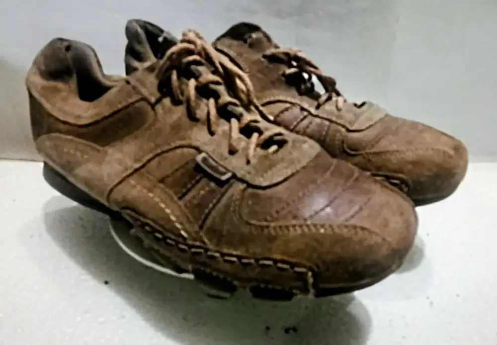 Size 41 - Dockers - Sepatu Pria Casual Kulit Keren
