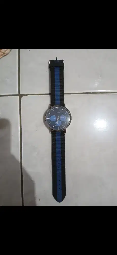 JAM TANGAN GUESS