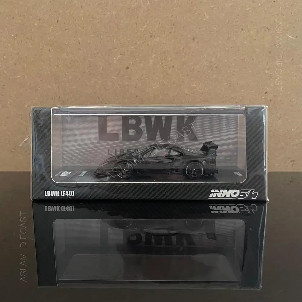 INNO64 LBWK Ferrari F40 Full Carbon UNSEALED Diecast Koleksi Pribadi