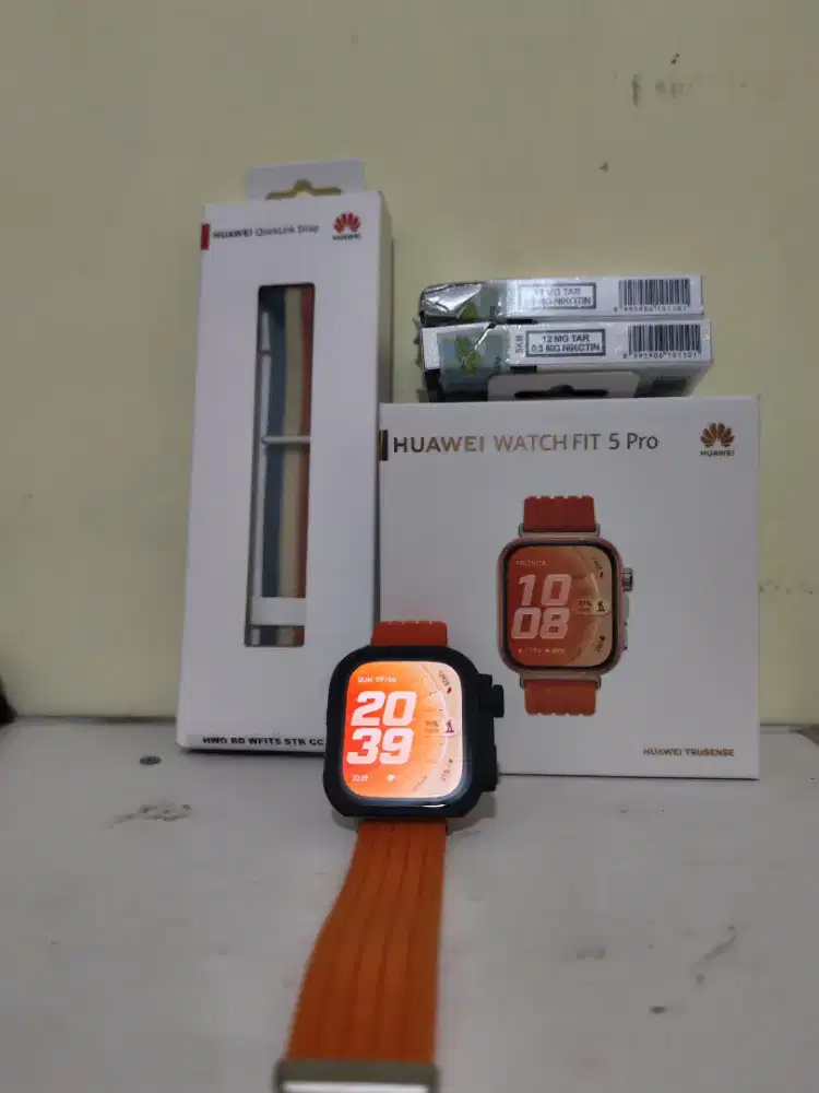HUAWEI WATCH FIT 5 PRO (Orange)