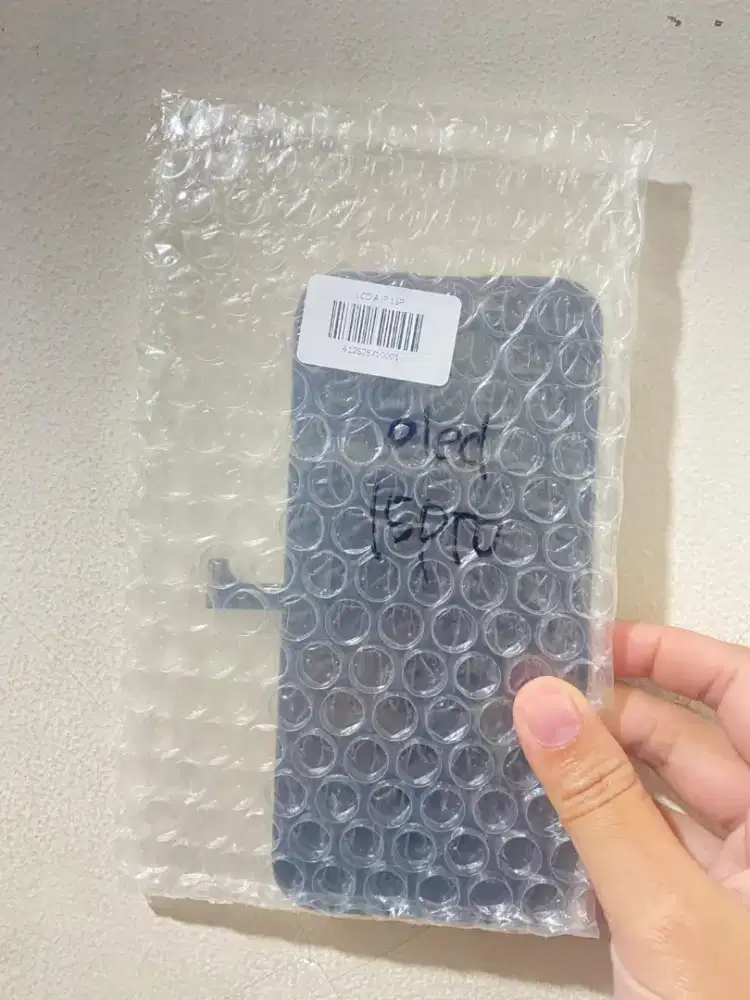 lcd iphone 15 pro
