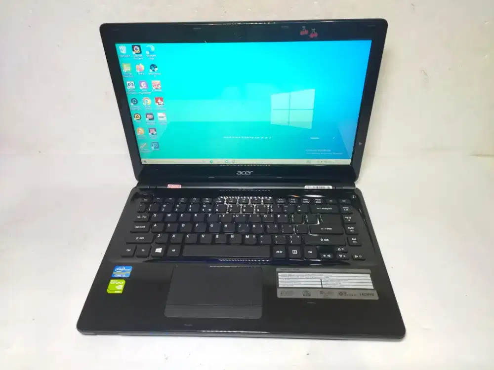 B1309 Acer E1-470 core i3-3217U Ram 4GB hdd 500(100/68)masih oke mulus