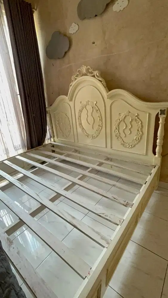 RANJANG TEMPAT TIDUR DUCO