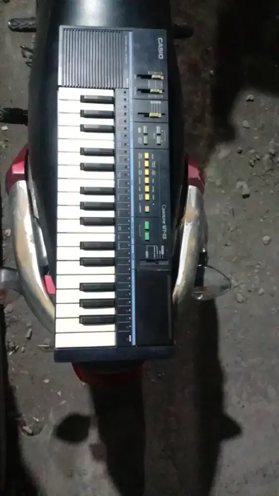 DI JUAL ALAT MUSIK  PIANO ELECTRONIC MUSICAL INSTRUMENTAL