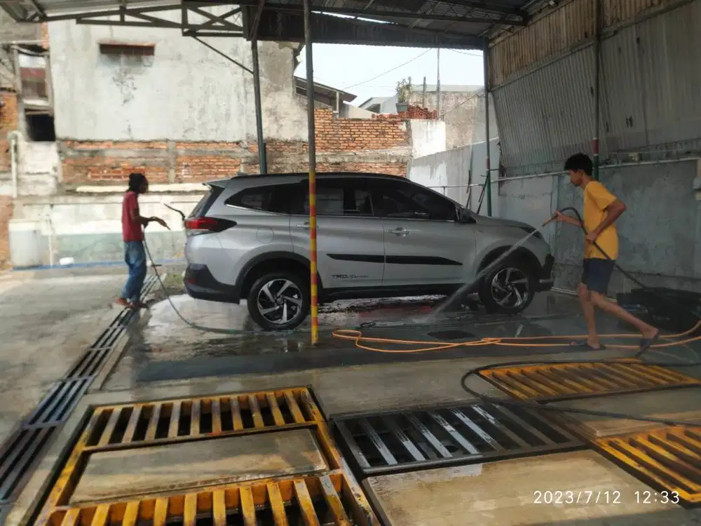Kepala Team Untuk Car Wash