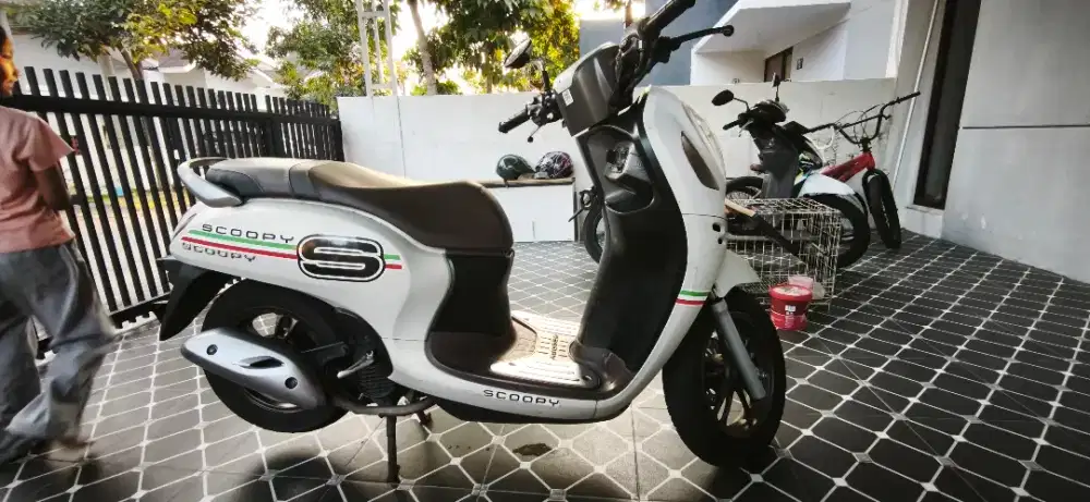 SCOOPY 2022 KEYLESS