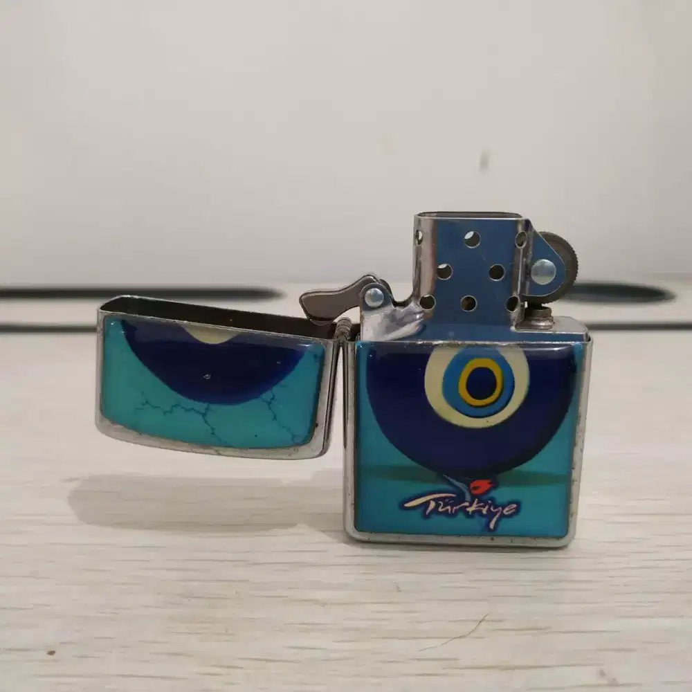 Korek Api Zippo Souvenir Turki Motif Evil Eye Chrome