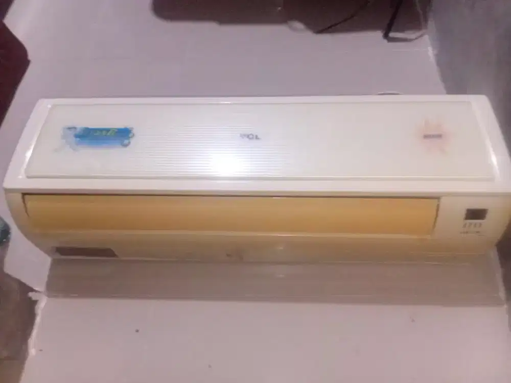 Dijual AC 1PK. Merk TCL. 690watt