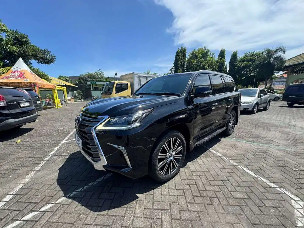 Lexus LX570 2018 Bensin
