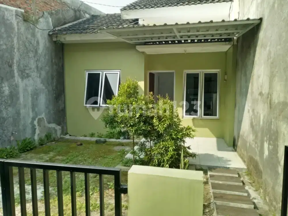 Rumah murah tampilan mewah Depok Asri Tembalang dekat tengah kota