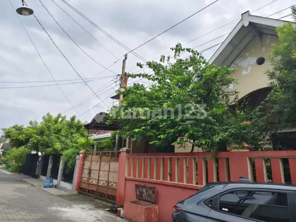 Rumah Unfurnished SHM di Jalan Blimbing Raya Semarang Selatan
