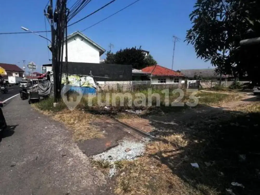 Tanah Matang di Jalan Nasional Pantura Sebelah Bri Karawang