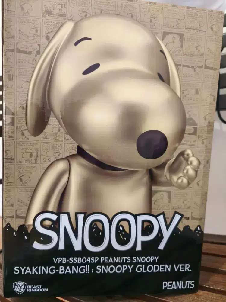 Celengan Snoppy