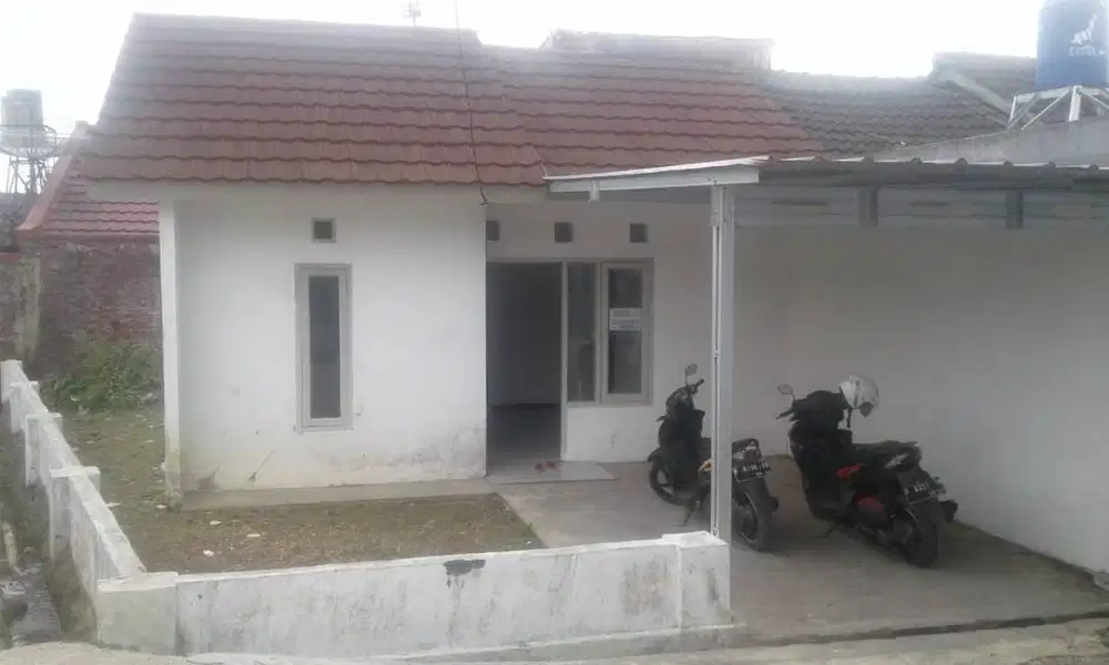 Dijual rumah di perumahan Rahayu Elok jl. Goalpara