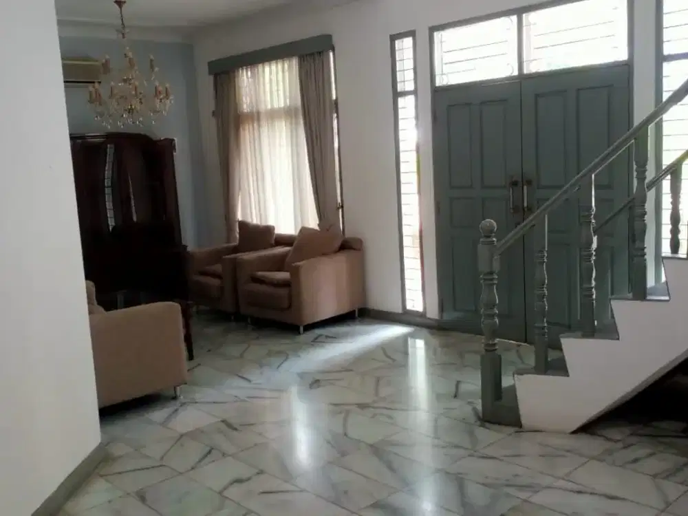 Rumah disewakan di Cilandak
