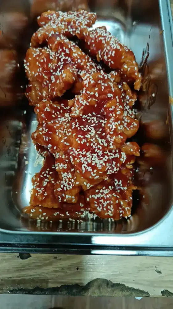 Dibutuhkan karyawati
