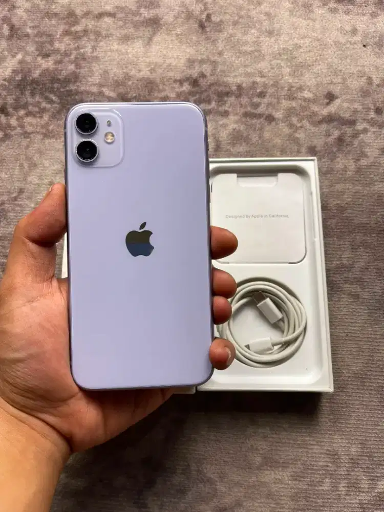 Dijual iPhone 11 128GB Warna Purple All Operator