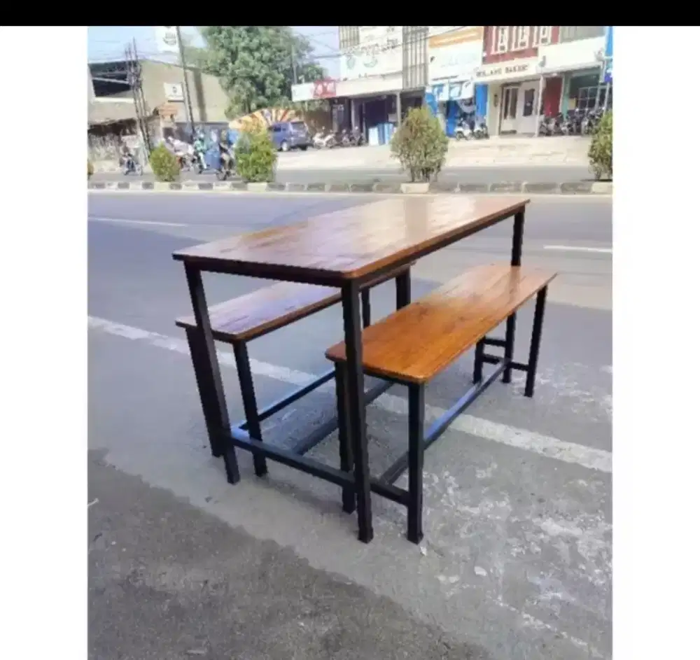 Meja Kursi Besi Hollow Warung, Set Meja Kursi Besi, 1 Set Meja Kursi