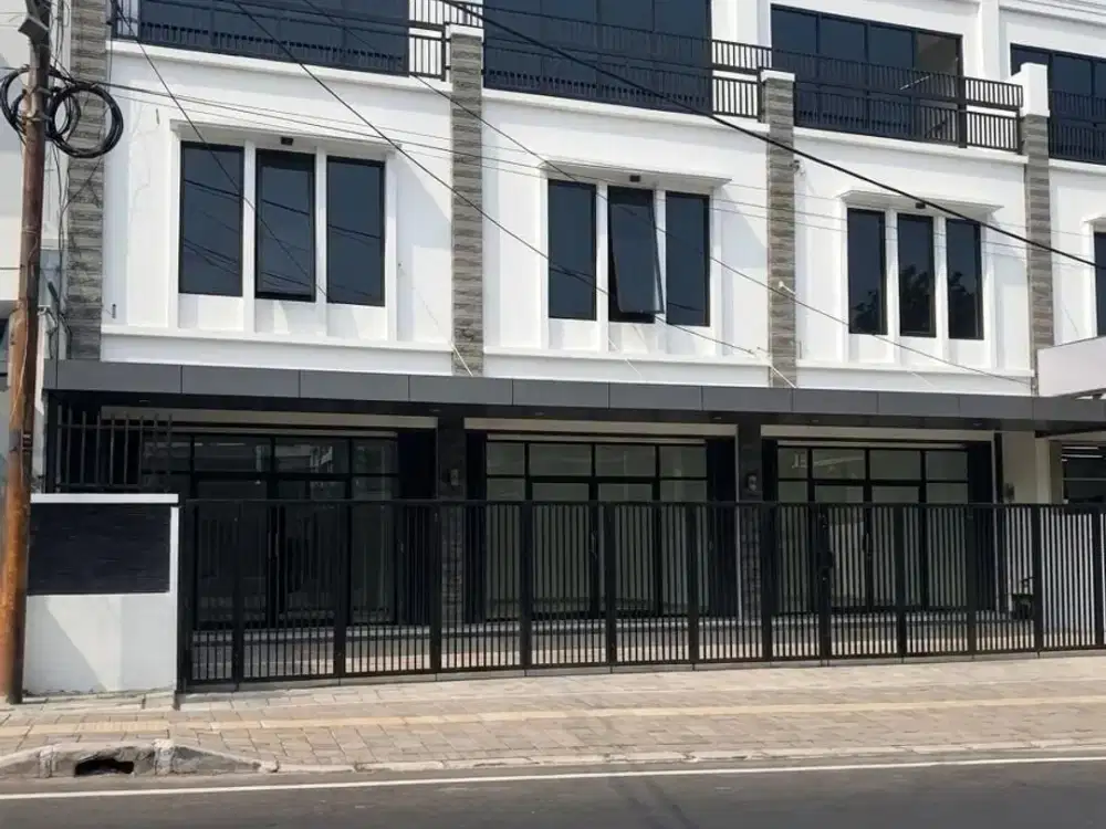 Disewakan Ruko Gandeng 3 lantai di Malaka Duren Sawit Jakarta TImur