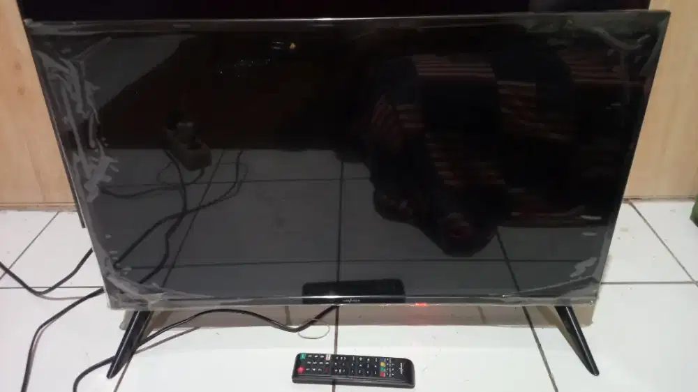 Tv led advance Android digital 32inchi likenew